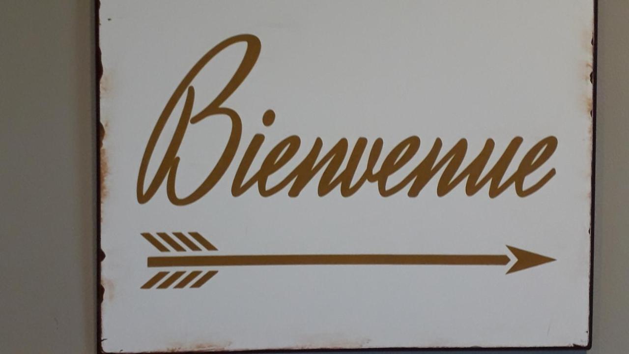 Gite Citadin 3 Epis "Carpe Diem" Vila Bastogne Exterior foto